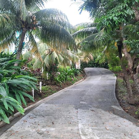 Guava Grove Resort & Villas Sandy Bay Exteriör bild