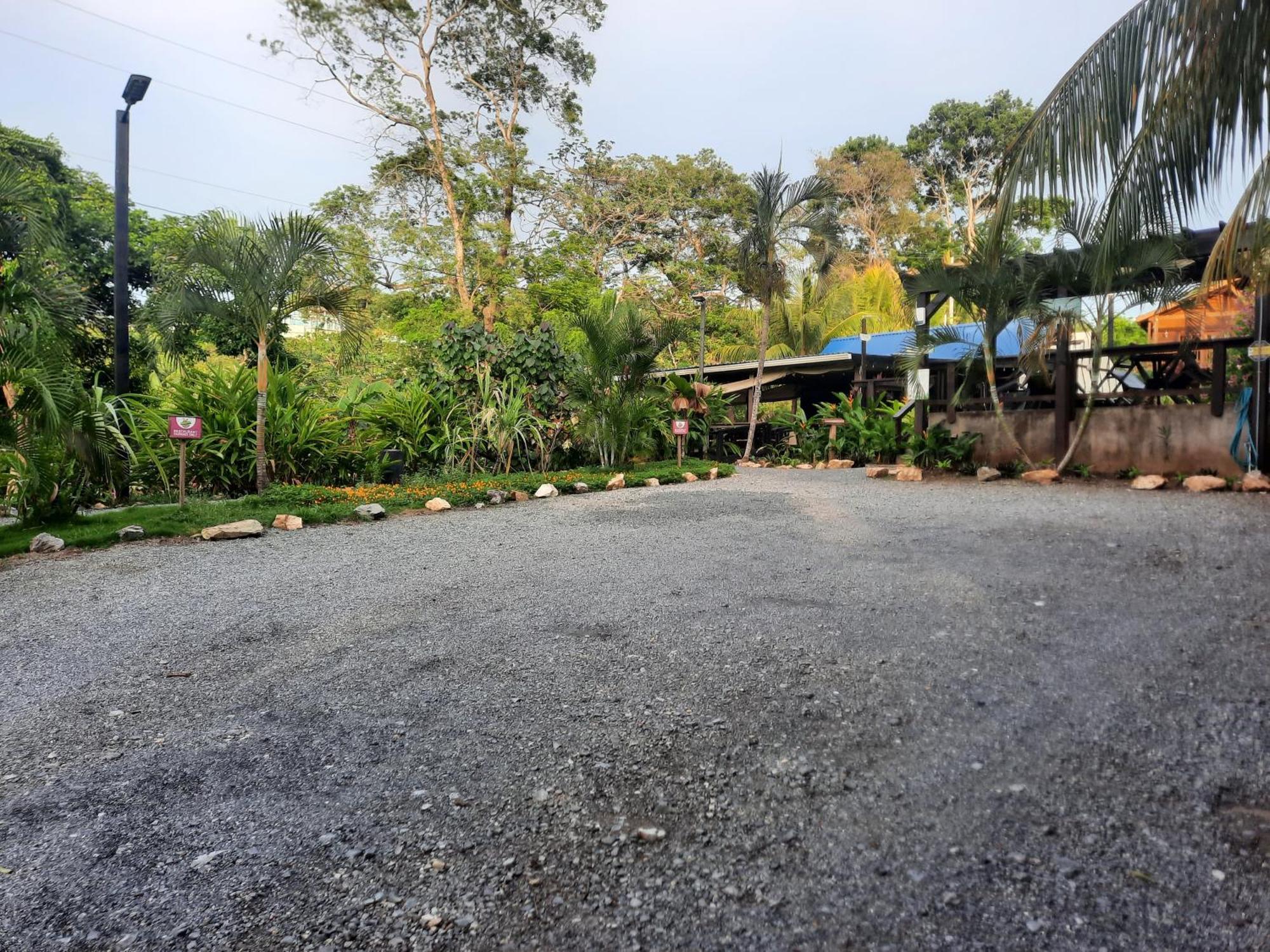 Guava Grove Resort & Villas Sandy Bay Exteriör bild