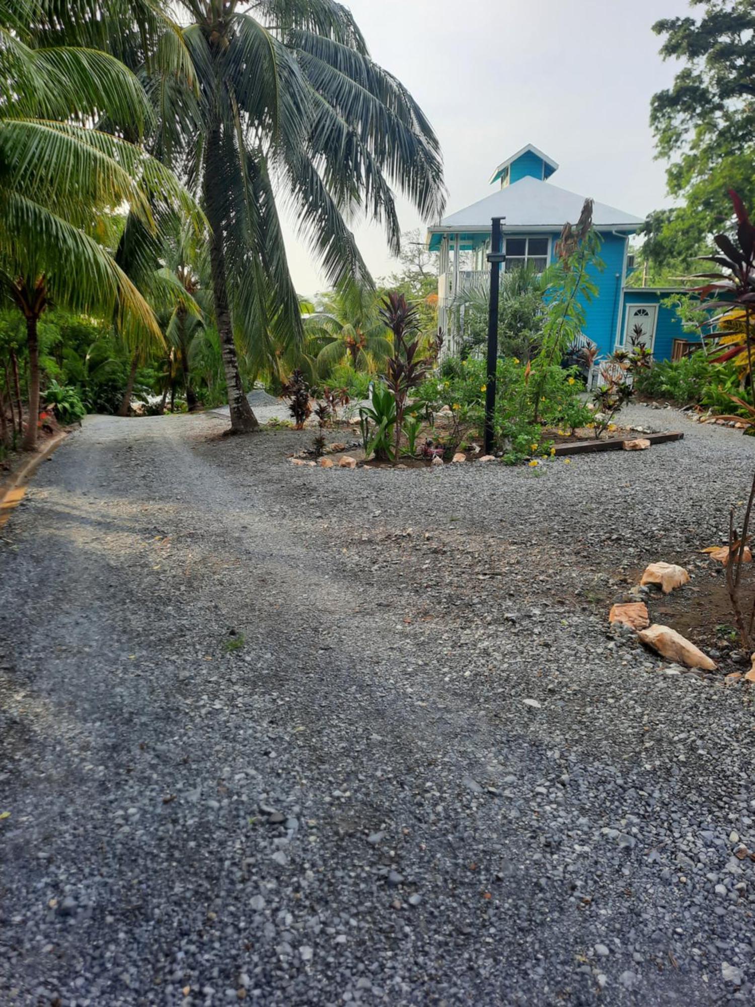 Guava Grove Resort & Villas Sandy Bay Exteriör bild