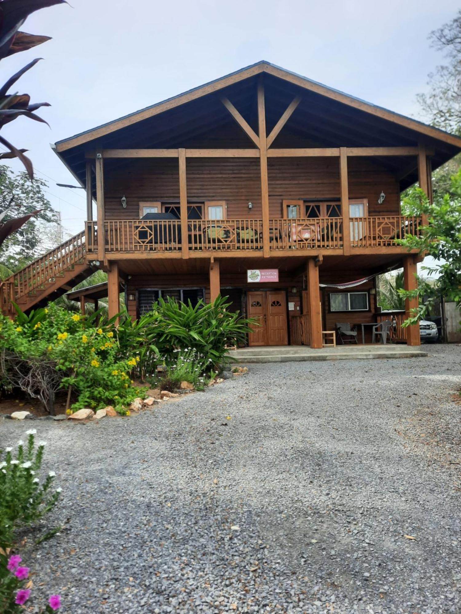 Guava Grove Resort & Villas Sandy Bay Exteriör bild
