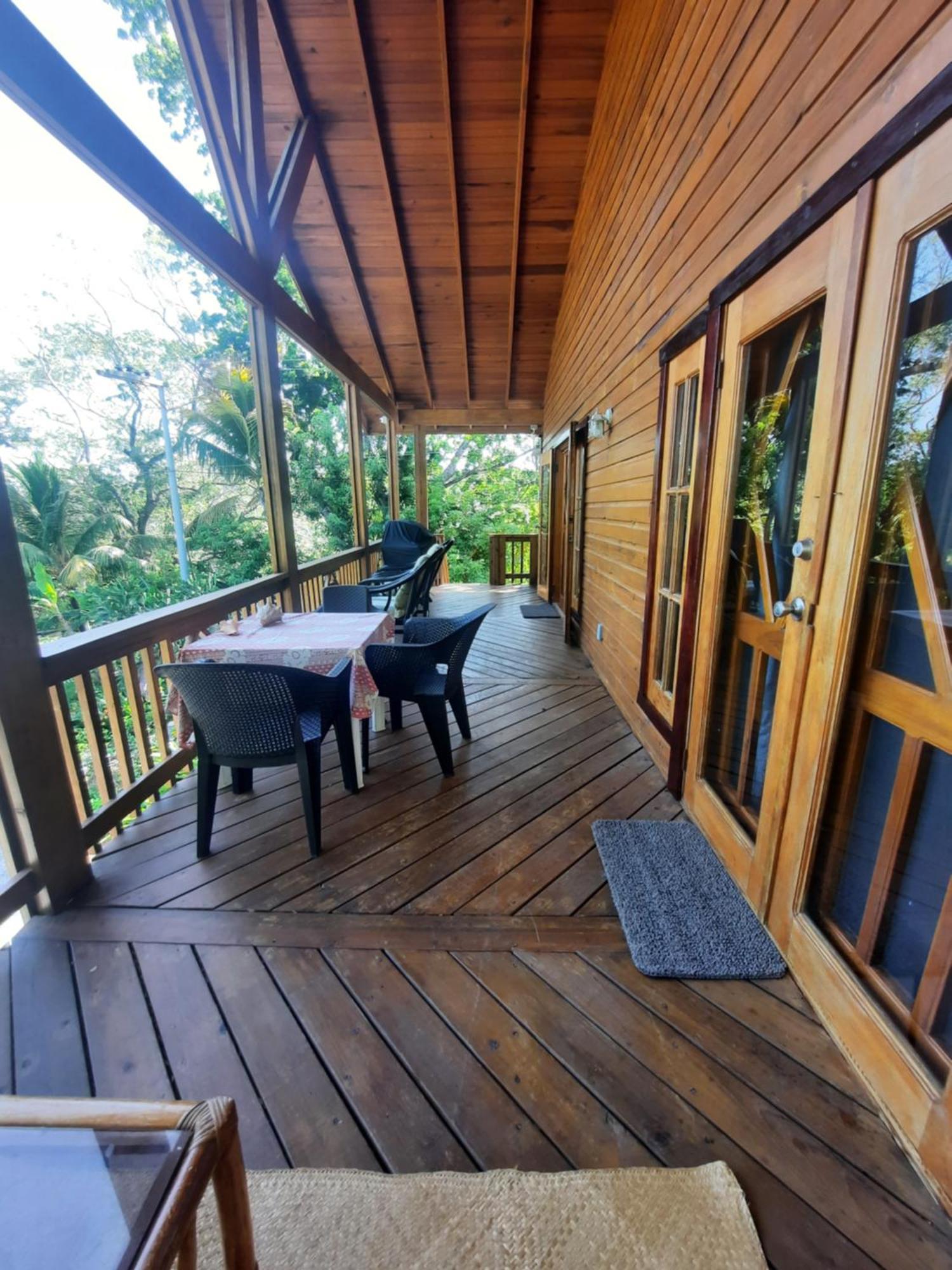 Guava Grove Resort & Villas Sandy Bay Exteriör bild