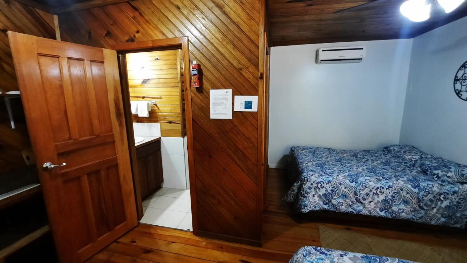 Guava Grove Resort & Villas Sandy Bay Rum bild